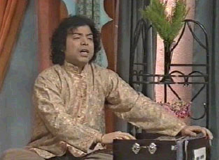 Dhananjay Kaul performing